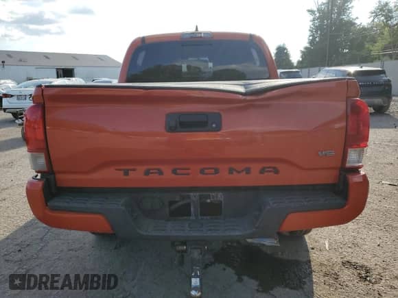 2017 Toyota Tacoma SR5 with VIN 3TMCZ5AN6HM112742, listed as a Copart auction lot 68209485 with 194,213 mi miles and Salvage title. Bid and sale history available at DreamBid. Image 6.