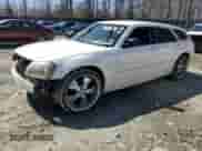 2007 Dodge Magnum with VIN 2D4FV47V47H735075, listed as a Copart auction lot 48998215 with 212,036 mi miles and Salvage title. Bid and sale history available at DreamBid. Image 1.