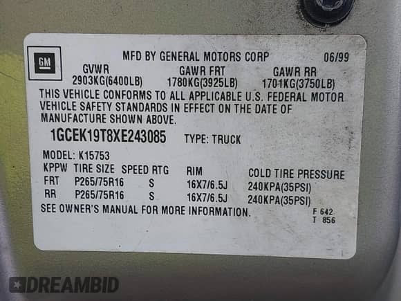 1999 Chevrolet Silverado 1500 LS z VIN 1GCEK19T8XE243085, wystawiony jako IAAI lot #43284328 z przebiegiem 121 858 mil mil oraz . Historia ofert i sprzedaży dostępna na DreamBid. Obrazek 9.