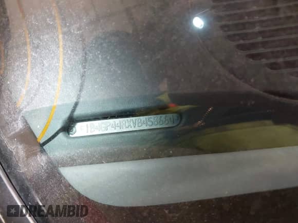 1997 Dodge Caravan SE с VIN 1B4GP44RXVB458664, выставлен на аукционе IAAI как лот 41402638 с пробегом 105 906 миль миль и . История ставок и продаж доступна на DreamBid. Изображение 9.