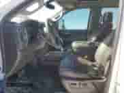 2022 Chevrolet Silverado 3500HD LTZ z VIN 1GC4YUEY4NF273091, wystawiony jako Copart lot #45113795 z przebiegiem 123 680 mil mil oraz Szkoda całkowita • Salvage title. Historia ofert i sprzedaży dostępna na DreamBid. Obrazek 7.