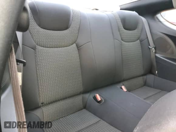 2012 Hyundai Genesis Coupe R-Spec с VIN KMHHT6KD7CU073999, выставлен на аукционе Copart как лот 50074695 с пробегом 115 935 миль миль и Списание • Salvage title. История ставок и продаж доступна на DreamBid. Изображение 10.