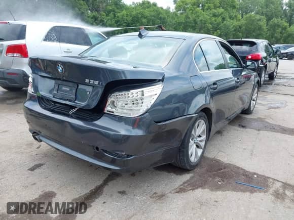 2010 BMW 5 Series 535i xDrive с VIN WBANV9C52AC139630, выставлен на аукционе IAAI как лот 42589210 с пробегом 188 599 миль миль и . История ставок и продаж доступна на DreamBid. Изображение 4.