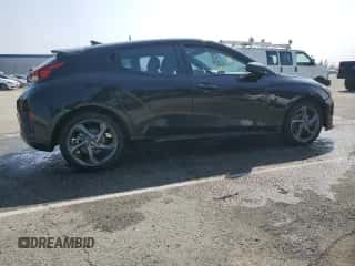 2019 Hyundai Veloster 2.0 z VIN KMHTG6AF2KU016321, wystawiony jako Copart lot #46637784 z przebiegiem 117 360 mil mil oraz . Historia ofert i sprzedaży dostępna na DreamBid. Obrazek 3.