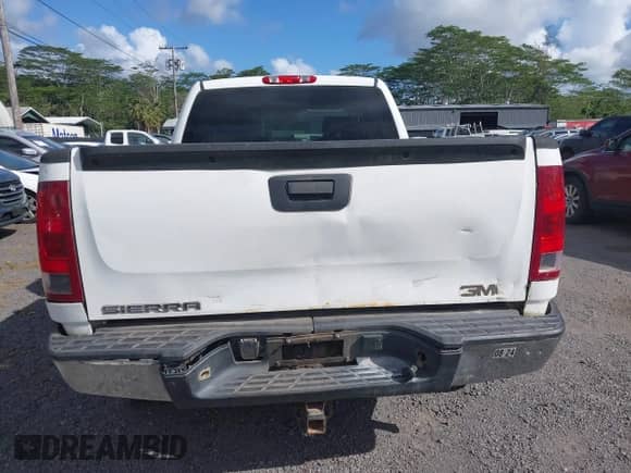 2007 GMC Sierra 1500 Work Truck with VIN 1GTEK19C77Z631448, listed as a IAAI auction lot 42100668 with 272,317 mi miles and . Bid and sale history available at DreamBid. Image 16.