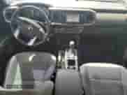 2017 Toyota Tacoma SR5 с VIN 3TMCZ5AN3HM081109, выставлен на аукционе Copart как лот 61154625 с пробегом 59 552 миль миль и Списание • Salvage title. История ставок и продаж доступна на DreamBid. Изображение 8.