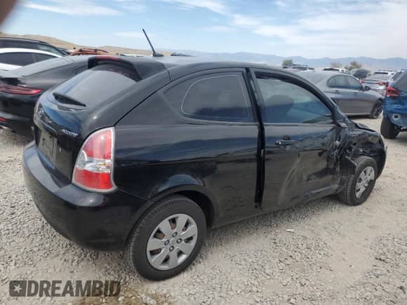 2010 Hyundai Accent GS z VIN KMHCM3AC9AU163201, wystawiony jako Copart lot #67979735 z przebiegiem 136 198 mil mil oraz Szkoda całkowita • Salvage title. Historia ofert i sprzedaży dostępna na DreamBid. Obrazek 3.