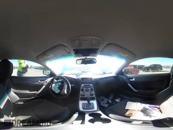 2010 Hyundai Genesis Coupe Premium z VIN KMHHT6KD1AU040560, wystawiony jako IAAI lot #41360956 z przebiegiem 118 738 mil mil oraz . Historia ofert i sprzedaży dostępna na DreamBid. Obrazek 18.