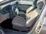 2015 Hyundai Sonata Sport с VIN 5NPE34AF2FH251749, выставлен на аукционе Copart как лот 70227385 с пробегом 149 365 миль миль и Списание • Salvage title. История ставок и продаж доступна на DreamBid. Изображение 7.