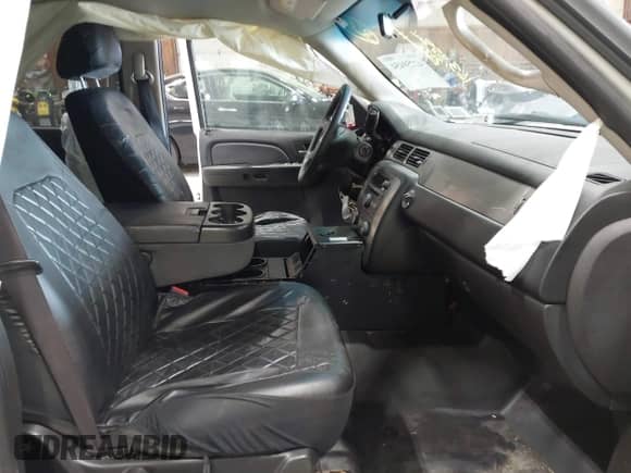 2009 Chevrolet Tahoe Special Service с VIN 1GNFK03019R267566, выставлен на аукционе IAAI как лот 42259454 с пробегом 163 388 миль миль и . История ставок и продаж доступна на DreamBid. Изображение 5.