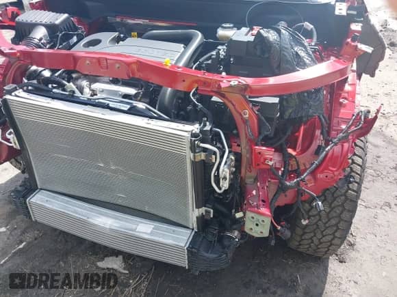 2025 Chevrolet Equinox FWD ACTIV с VIN 3GNAXKEG1SL260082, выставлен на аукционе IAAI как лот 42441773 с пробегом 881 миль миль и . История ставок и продаж доступна на DreamBid. Изображение 17.