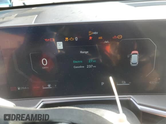 2025 Kia Sorento SX Prestige with VIN KNDRMDJH2S5299570, listed as a Copart auction lot 82481984 with 4,325 mi miles and Salvage title. Bid and sale history available at DreamBid. Image 9.