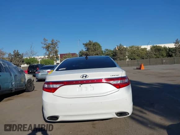 2014 Hyundai Azera Limited with VIN KMHFH4JG4EA420105, listed as a IAAI auction lot 43394508 with 145,836 mi miles and . Bid and sale history available at DreamBid. Image 17.