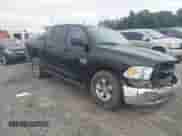 2020 Ram 1500 Tradesman z VIN 3C6RR7KG8LG132415, wystawiony jako IAAI lot #43114404 z przebiegiem 80 717 mil mil oraz . Historia ofert i sprzedaży dostępna na DreamBid. Obrazek 1.