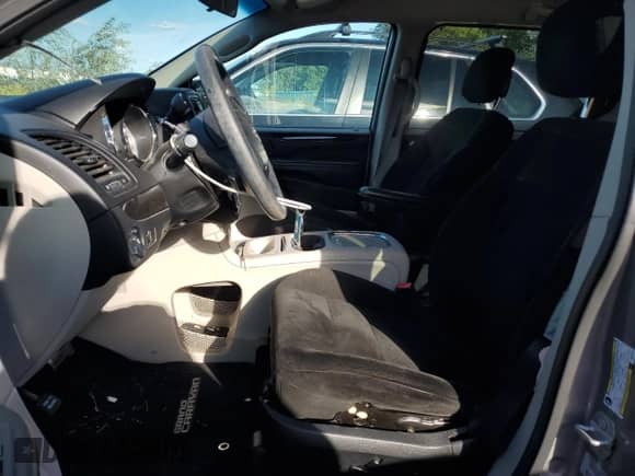 2015 Dodge Grand Caravan SXT Plus z VIN 2C4RDGCG9FR687524, wystawiony jako Copart lot #70577795 z przebiegiem 165 271 mil mil oraz Nie do naprawy • Non repairable. Historia ofert i sprzedaży dostępna na DreamBid. Obrazek 7.