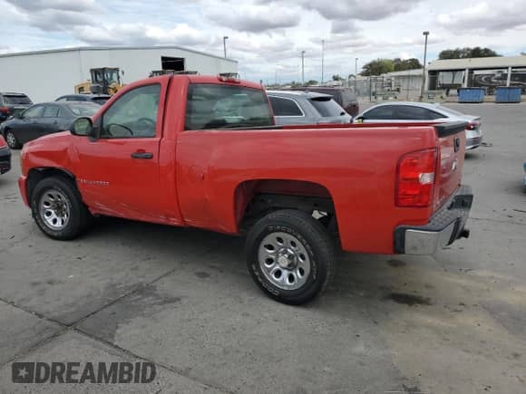 2007 Chevrolet Silverado 1500 Work Truck z VIN 1GCEC14C67Z539011, wystawiony jako Copart lot #71539075 z przebiegiem 176 433 mil mil oraz Szkoda całkowita • Salvage title. Historia ofert i sprzedaży dostępna na DreamBid. Obrazek 2.