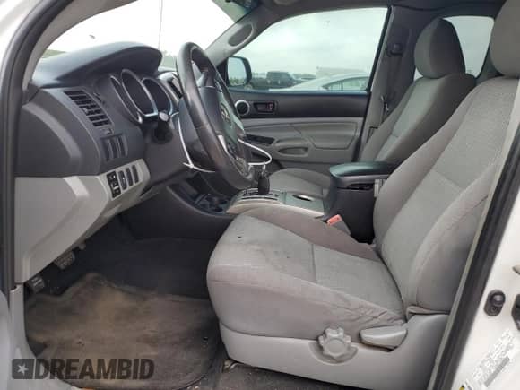 2015 Toyota Tacoma PreRunner with VIN 5TFTX4GN7FX038665, listed as a Copart auction lot 51214185 with 213,381 mi miles and Clean title. Bid and sale history available at DreamBid. Image 7.