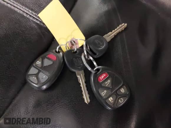 2008 Chevrolet Suburban 3LT z VIN 1GNFK163X8J211540, wystawiony jako IAAI lot #41992019 z przebiegiem 334 866 mil mil oraz . Historia ofert i sprzedaży dostępna na DreamBid. Obrazek 11.