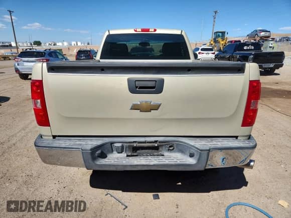 2008 Chevrolet Silverado 1500 Work Truck с VIN 1GCEC14X98Z137973, выставлен на аукционе Copart как лот 80825505 с пробегом 91 237 миль миль и Списание • Salvage title. История ставок и продаж доступна на DreamBid. Изображение 6.