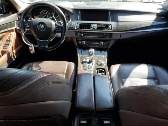 2016 BMW 5 Series 535i xDrive z VIN WBA5B3C58GG256751, wystawiony jako Copart lot #80635205 z przebiegiem 144 178 mil mil oraz Czysty tytuł • Clean title. Historia ofert i sprzedaży dostępna na DreamBid. Obrazek 8.