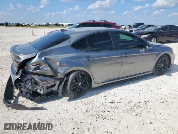 2025 Toyota Camry LE with VIN 4T1DAACK7SU565323, listed as a Copart auction lot 70939005 with 9,254 mi miles and Salvage title. Bid and sale history available at DreamBid. Image 3.