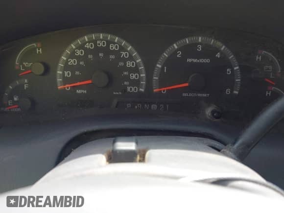 2002 Ford F-150 XLT с VIN 1FTRW08L92KE32145, выставлен на аукционе IAAI как лот 43042772 с пробегом Не указан миль и . История ставок и продаж доступна на DreamBid. Изображение 7.