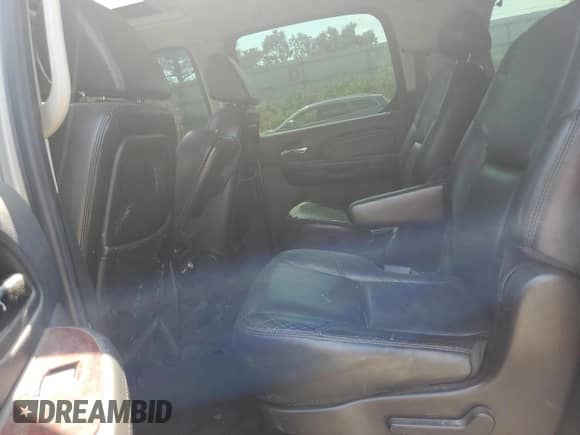 2009 Cadillac Escalade с VIN 1GYFK56299R110512, выставлен на аукционе Copart как лот 62703325 с пробегом 231 013 миль миль и Чистый • Clean title. История ставок и продаж доступна на DreamBid. Изображение 11.