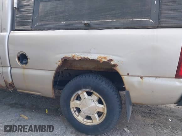 2004 GMC Sierra 1500 SLT с VIN 1GTEK19TX4E327629, выставлен на аукционе IAAI как лот 43159589 с пробегом 281 442 миль миль и . История ставок и продаж доступна на DreamBid. Изображение 15.