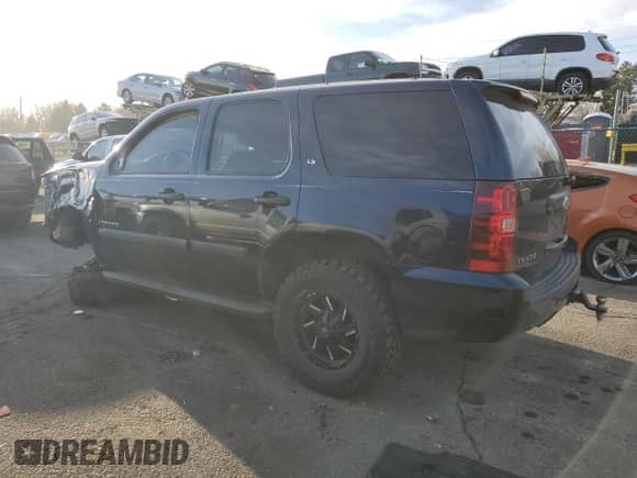 2007 Chevrolet Tahoe LS with VIN 1GNFK13037J321645, listed as a Copart auction lot 48508535 with 255,650 mi miles and Non repairable. Bid and sale history available at DreamBid. Image 2.
