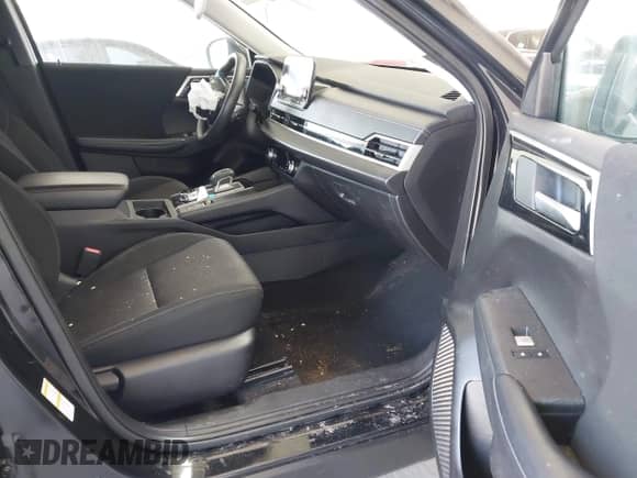 2024 Mitsubishi Outlander ES with VIN JA4J3UA84RZ028541, listed as a IAAI auction lot 42525288 with 36,240 mi miles and . Bid and sale history available at DreamBid. Image 5.