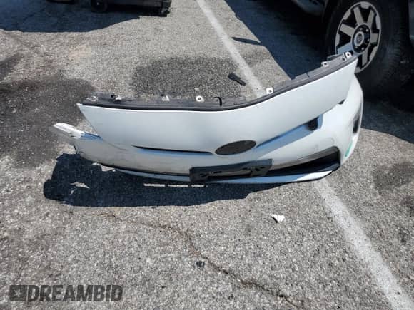 2015 Toyota Prius Advanced z VIN JTDKN3DP8F3068301, wystawiony jako Copart lot #67688715 z przebiegiem 192 321 mil mil oraz Szkoda całkowita • Salvage title. Historia ofert i sprzedaży dostępna na DreamBid. Obrazek 12.