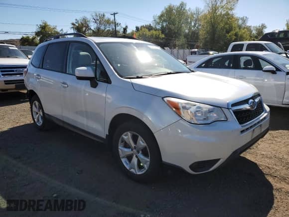2014 Subaru Forester Premium with VIN JF2SJAEC5EH411631, listed as a Copart auction lot 84923935 with 151,511 mi miles and Salvage title. Bid and sale history available at DreamBid. Image 4.