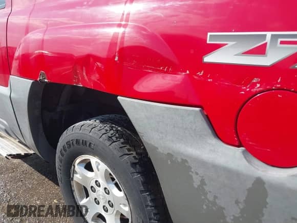 2002 Chevrolet Avalanche with VIN 3GNEK13T92G187076, listed as a IAAI auction lot 43285311 with 215,976 mi miles and . Bid and sale history available at DreamBid. Image 12.