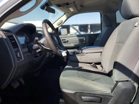 2018 Ram 1500 Tradesman с VIN 3C6JR6DG4JG129321, выставлен на аукционе Copart как лот 50086515 с пробегом Не указан миль и Списание • Salvage title. История ставок и продаж доступна на DreamBid. Изображение 7.