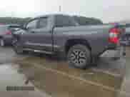 2015 Toyota Tundra SR z VIN 5TFUW5F11FX420220, wystawiony jako Copart lot #82267395 z przebiegiem 29 982 mil mil oraz Szkoda całkowita • Salvage title. Historia ofert i sprzedaży dostępna na DreamBid. Obrazek 2.