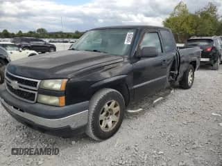 2007 Chevrolet Silverado 1500 LT1 with VIN 1GCEC19X37Z124319, listed as a Copart auction lot 85696945 with 306,013 mi miles and Salvage title. Bid and sale history available at DreamBid. Image 1.