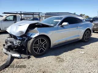 2020 Ford Mustang EcoBoost z VIN 1FA6P8TH7L5163344, wystawiony jako Copart lot #84245505 z przebiegiem 37 686 mil mil oraz Szkoda całkowita • Salvage title. Historia ofert i sprzedaży dostępna na DreamBid. Obrazek 1.