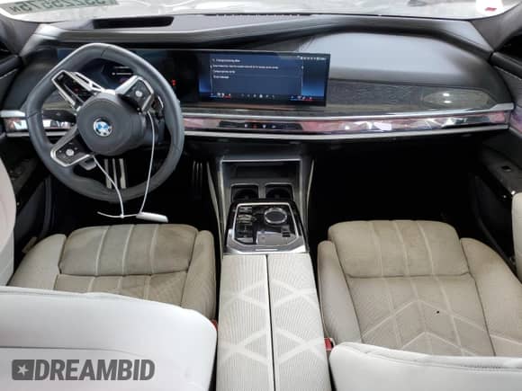 2023 BMW 7 Series 740i with VIN WBA23EH03PCN77869, listed as a Copart auction lot 53225575 with 6,171 mi miles and Salvage title. Bid and sale history available at DreamBid. Image 8.
