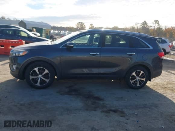 2017 Kia Sorento EX with VIN 5XYPH4A12HG279527, listed as a IAAI auction lot 43553123 with 97,243 mi miles and . Bid and sale history available at DreamBid. Image 14.