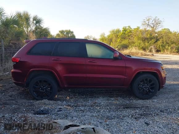 2018 Jeep Grand Cherokee Laredo с VIN 1C4RJFAG8JC285565, выставлен на аукционе IAAI как лот 41847198 с пробегом 96 814 миль миль и . История ставок и продаж доступна на DreamBid. Изображение 13.