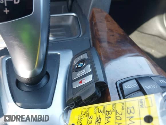 2014 BMW 3 Series 335i xDrive с VIN WBA3B9G52ENR91044, выставлен на аукционе IAAI как лот 41807408 с пробегом 200 000 миль миль и . История ставок и продаж доступна на DreamBid. Изображение 11.