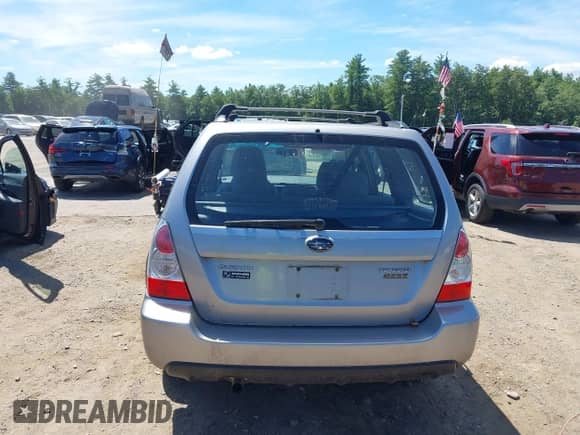 2008 Subaru Forester X with VIN JF1SG636X8H712798, listed as a IAAI auction lot 42809523 with 260,301 mi miles and . Bid and sale history available at DreamBid. Image 16.