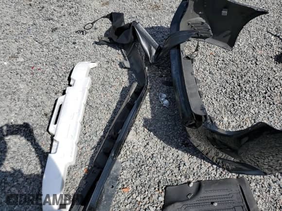 2017 Lexus RC 350 z VIN JTHHE5BC1H5017671, wystawiony jako Copart lot #52590415 z przebiegiem 139 121 mil mil oraz Szkoda całkowita • Salvage title. Historia ofert i sprzedaży dostępna na DreamBid. Obrazek 14.