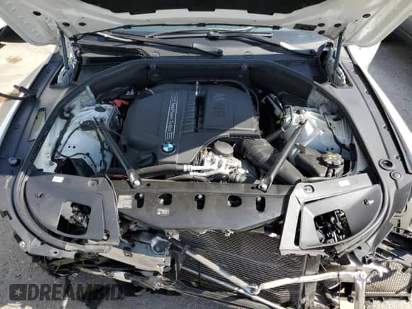 2017 BMW 5 Series 535i с VIN WBA5M2C59HG499197, выставлен на аукционе Copart как лот 57778334 с пробегом 52 552 миль миль и Списание • Salvage title. История ставок и продаж доступна на DreamBid. Изображение 12.