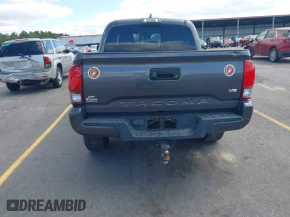 2019 Toyota Tacoma SR5 с VIN 5TFAZ5CN6KX076900, выставлен на аукционе IAAI как лот 43184388 с пробегом 110 382 миль миль и . История ставок и продаж доступна на DreamBid. Изображение 16.
