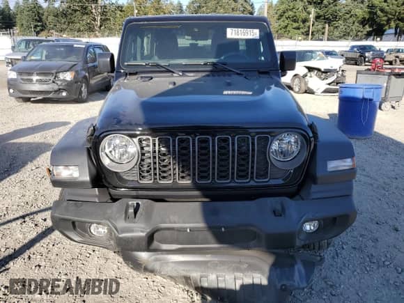 2025 Jeep Wrangler Sport S с VIN 1C4PJXDN4SW566642, выставлен на аукционе Copart как лот 71816915 с пробегом 936 миль миль и Списание • Salvage title. История ставок и продаж доступна на DreamBid. Изображение 5.