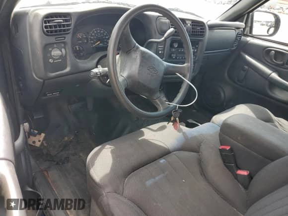 2003 Chevrolet S-10 с VIN 1GCCS19H938179022, выставлен на аукционе Copart как лот 58993745 с пробегом 233 163 миль миль и Чистый • Clean title. История ставок и продаж доступна на DreamBid. Изображение 8.