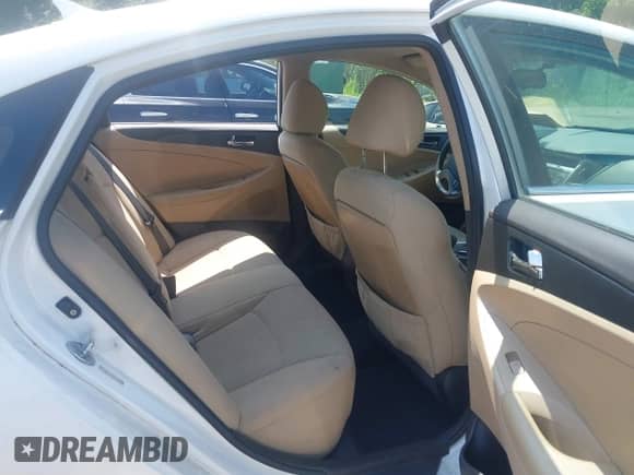 2011 Hyundai Sonata GLS z VIN 5NPEB4AC4BH128344, wystawiony jako IAAI lot #42872709 z przebiegiem 132 789 mil mil oraz . Historia ofert i sprzedaży dostępna na DreamBid. Obrazek 8.