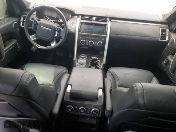 2019 Land Rover Discovery HSE Luxury с VIN SALRT2RV4KA083219, выставлен на аукционе Copart как лот 67706265 с пробегом 50 394 миль миль и Списание • Salvage title. История ставок и продаж доступна на DreamBid. Изображение 8.