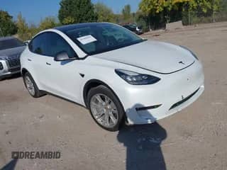 2021 Tesla Model Y Long Range с VIN 5YJYGDEE6MF139180, выставлен на аукционе IAAI как лот 43345582 с пробегом 61 071 миль миль и . История ставок и продаж доступна на DreamBid. Изображение 1.